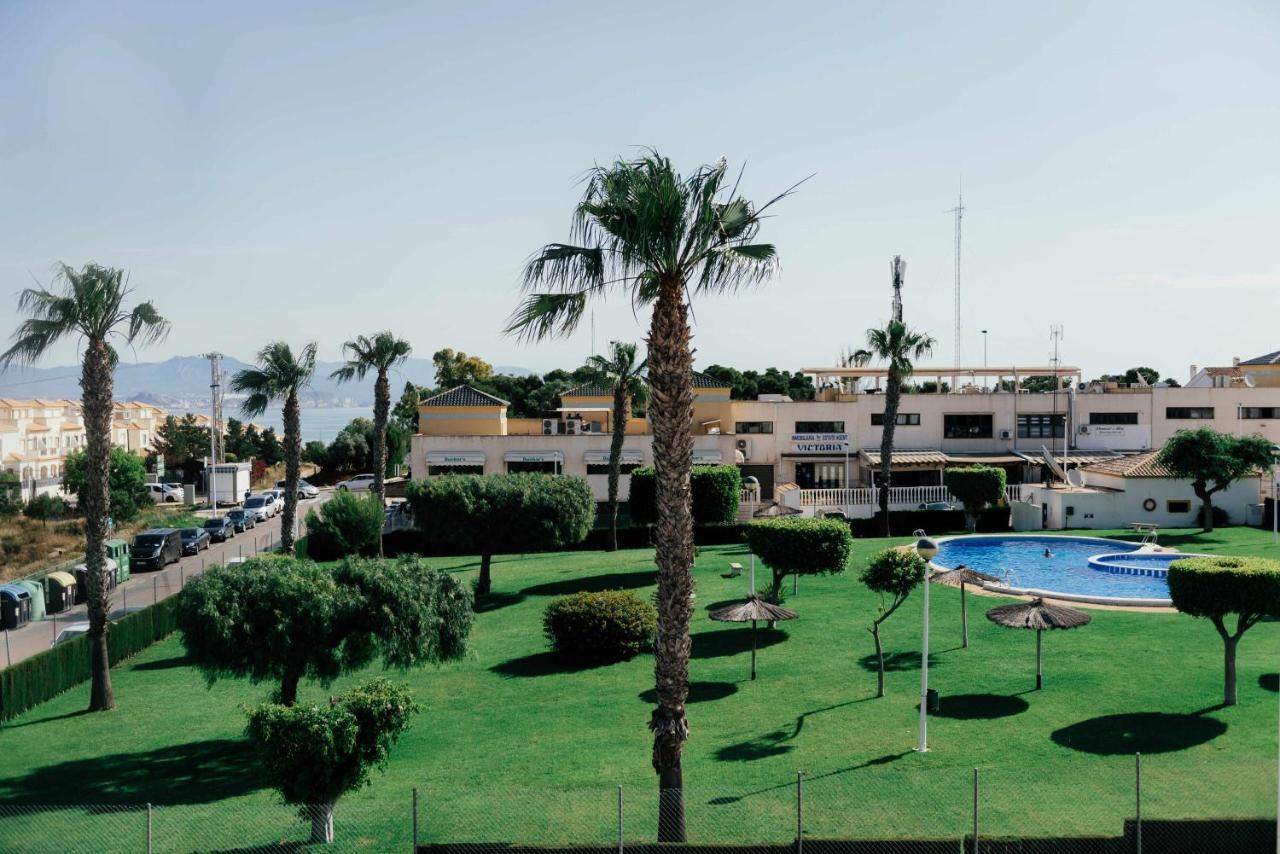 Stunning 2 Bedroom Apartment With Pool View Alicante Esterno foto