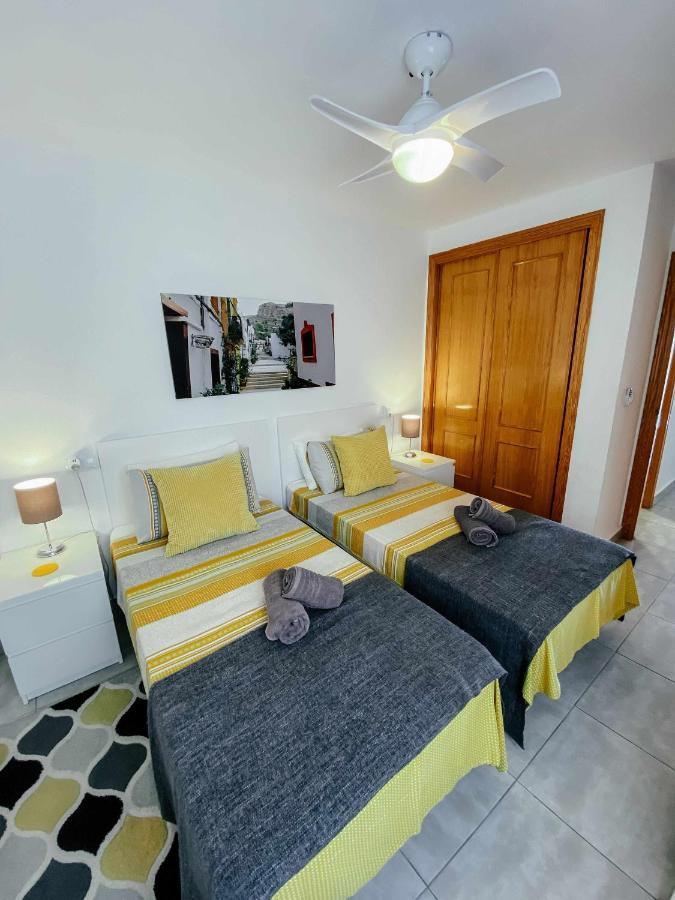 Stunning 2 Bedroom Apartment With Pool View Alicante Esterno foto